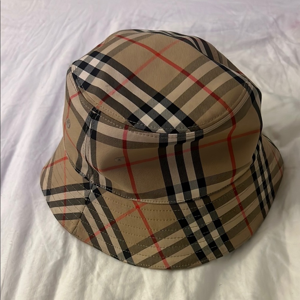 Burberry Classic Check Bucket Hat